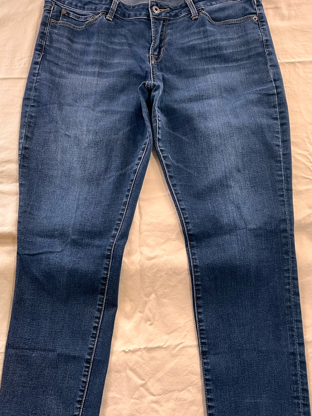 Lucky Brand Relaxed Fit Indigo Denim Jeans